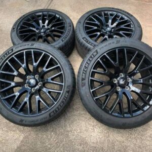 Performance pack 1 wheels and Michelin Pilot sport 4s tires