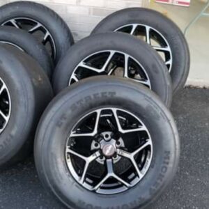 Set of fairly used 6 Racestar Recluse wheels and tires