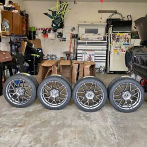 Mustang RTR wheels and tires
