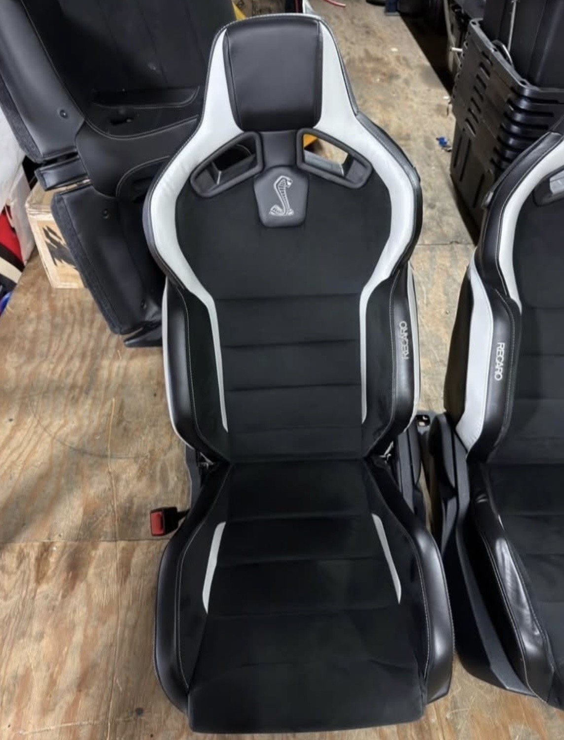 Ford Mustang Shelby GT500 Recaro Seats For Sale - Image 5